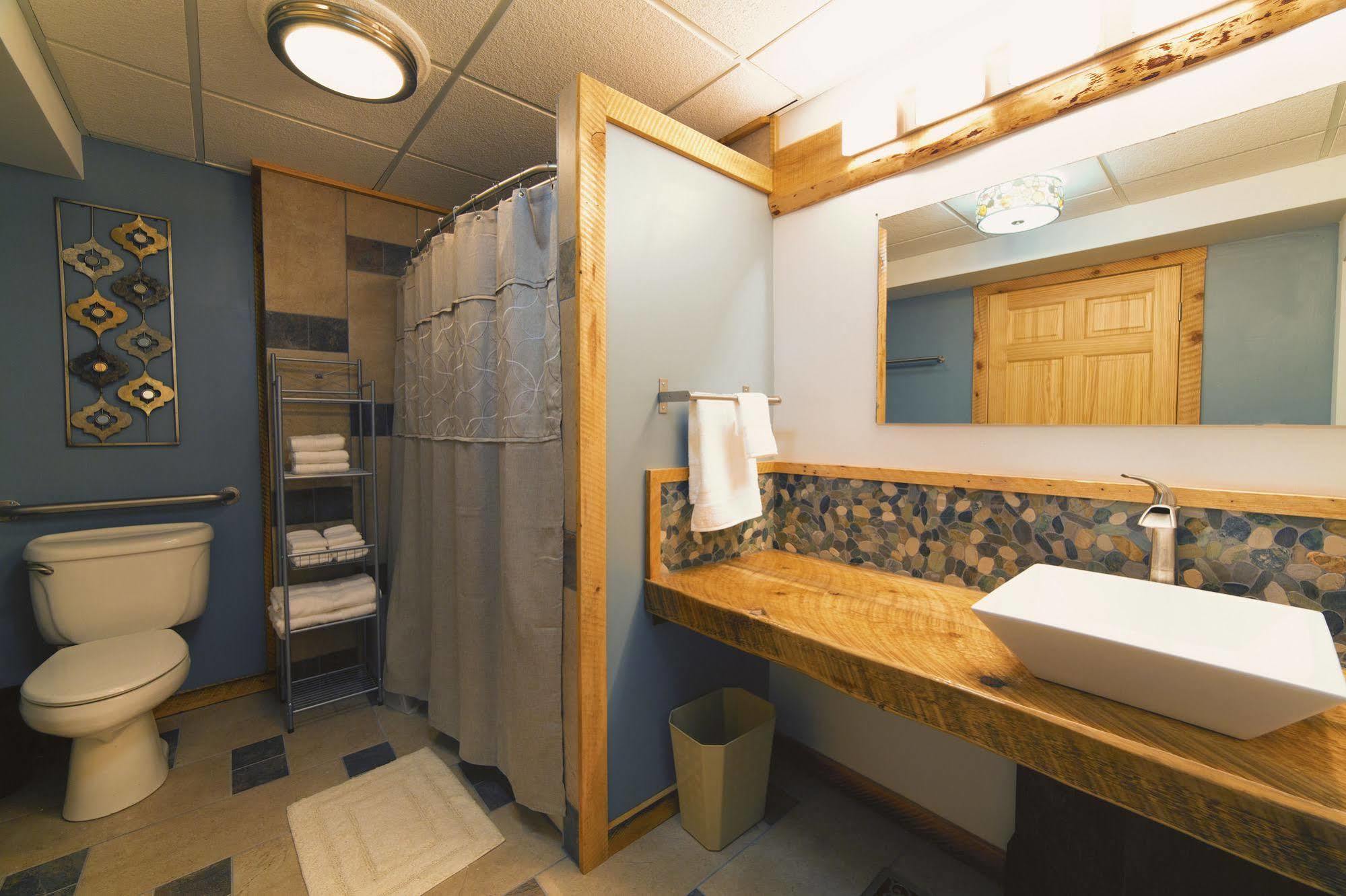 Ski Inn Girdwood Exterior photo
