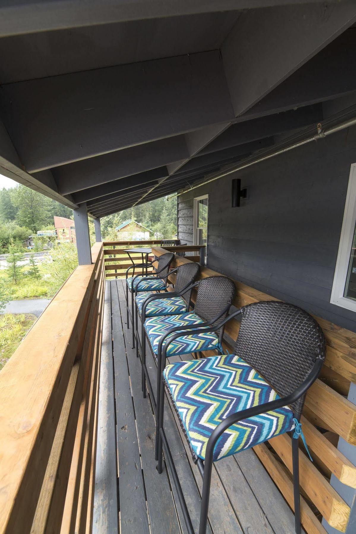 Ski Inn Girdwood Exterior photo